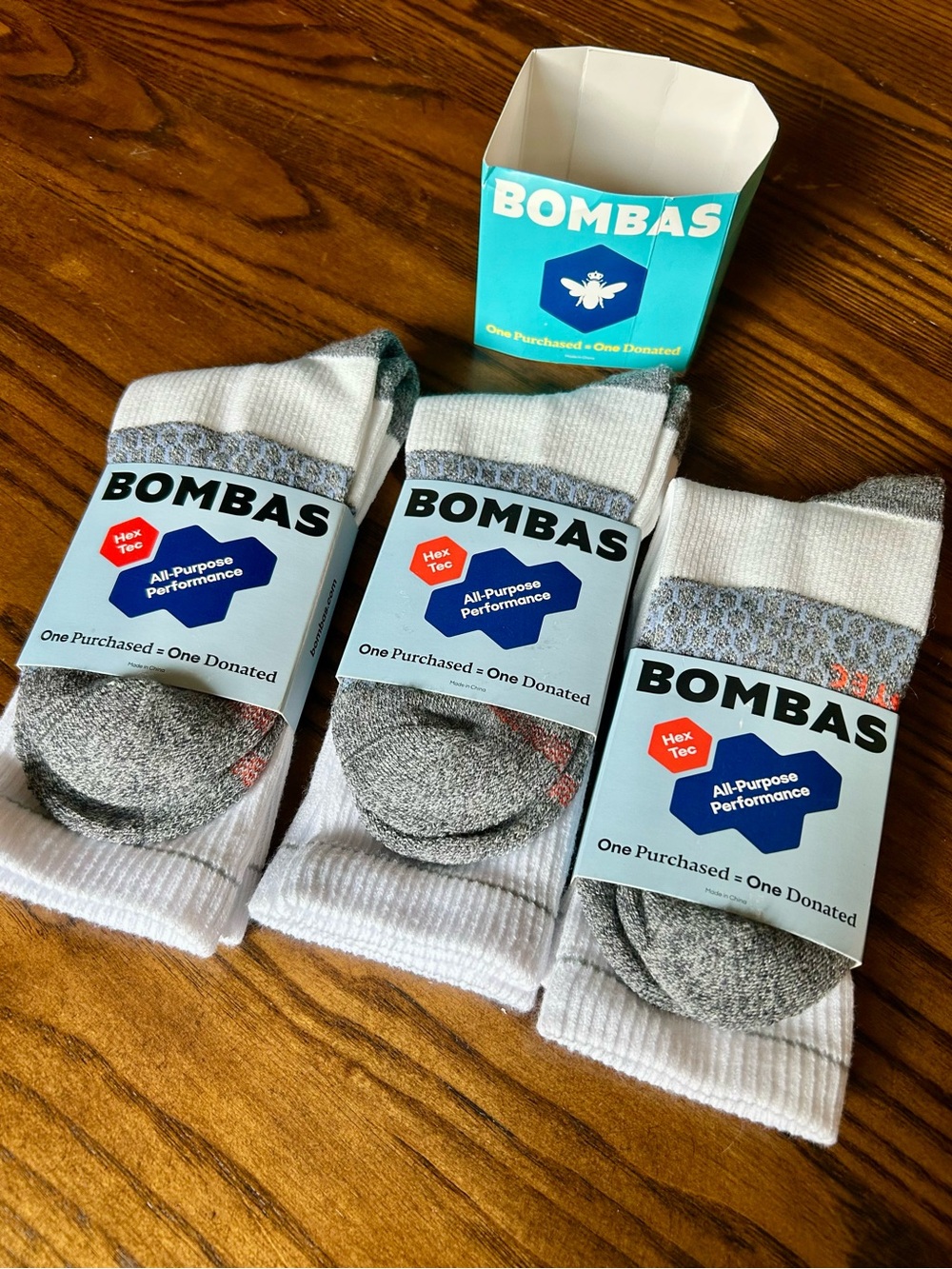Bombas Men's White and Gray All-Purpose Athletic Socks (3-Pack) NWT